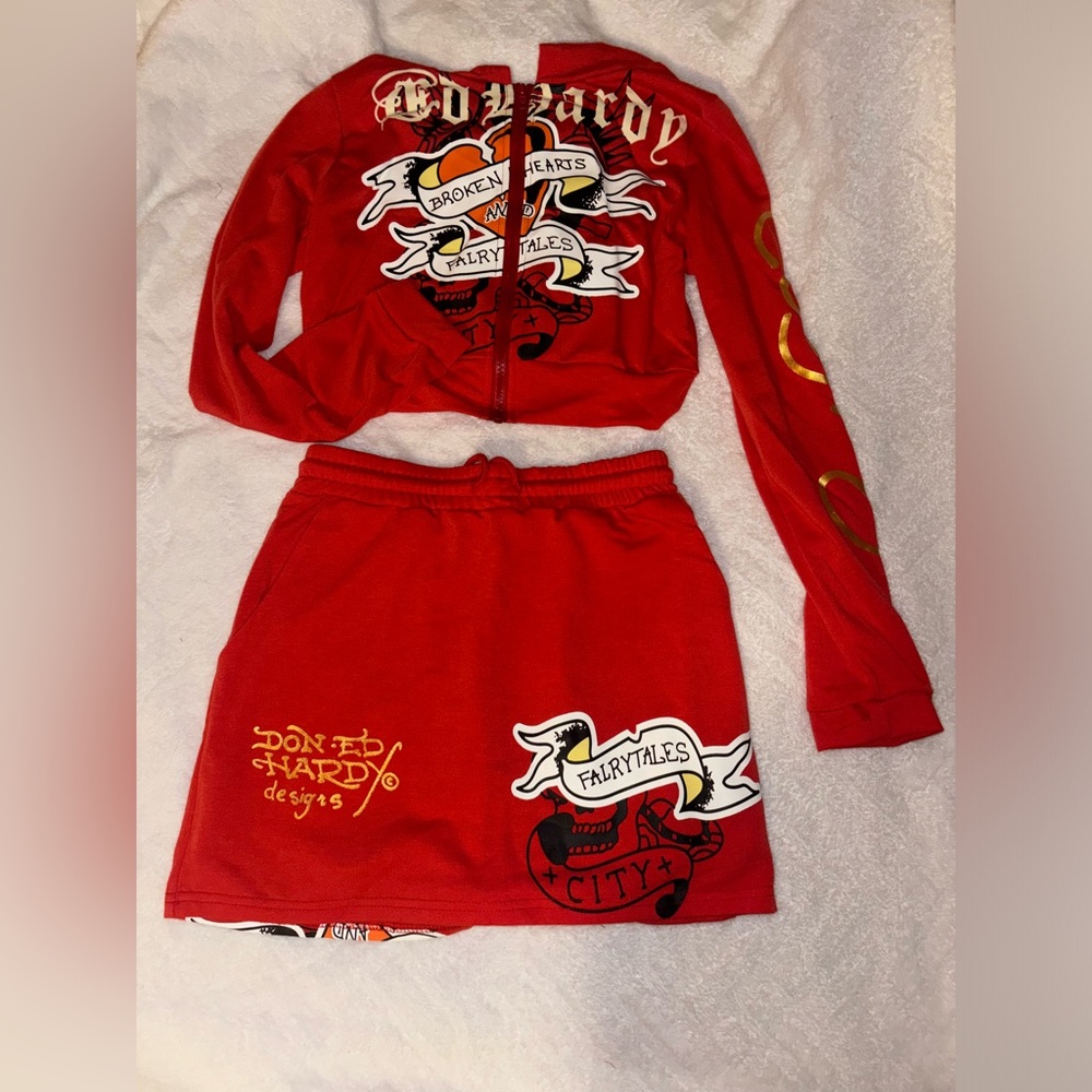 NWOT 2 piece Ed Hardy Red Graphic Mini Skirt set